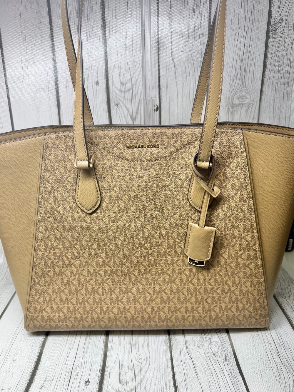 BRAND NEW Michael Kors Taryn Large Signature Logo and Leather Tote Bag